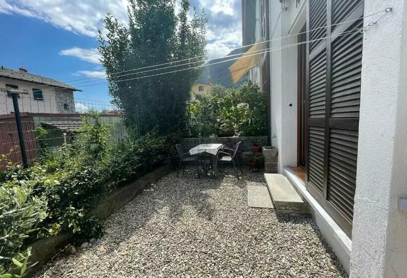 Terraced House With Garden In Dongo   Larihome A13