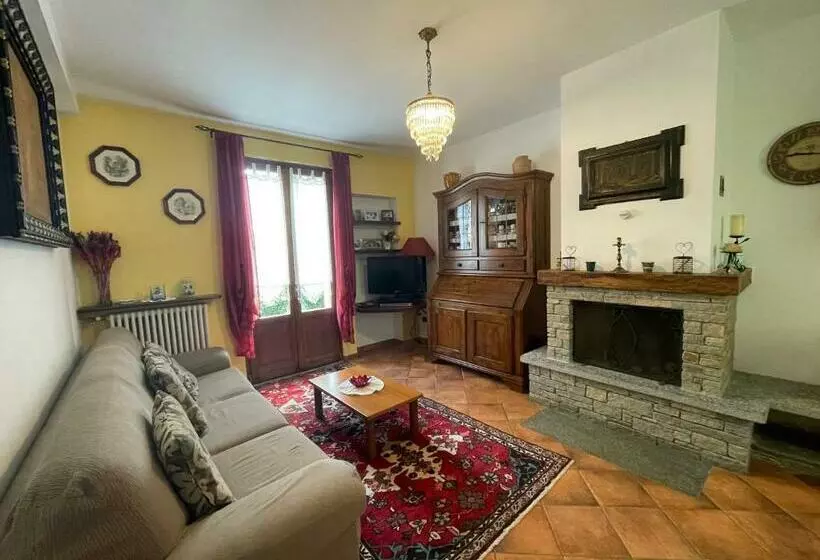 Terraced House With Garden In Dongo   Larihome A13