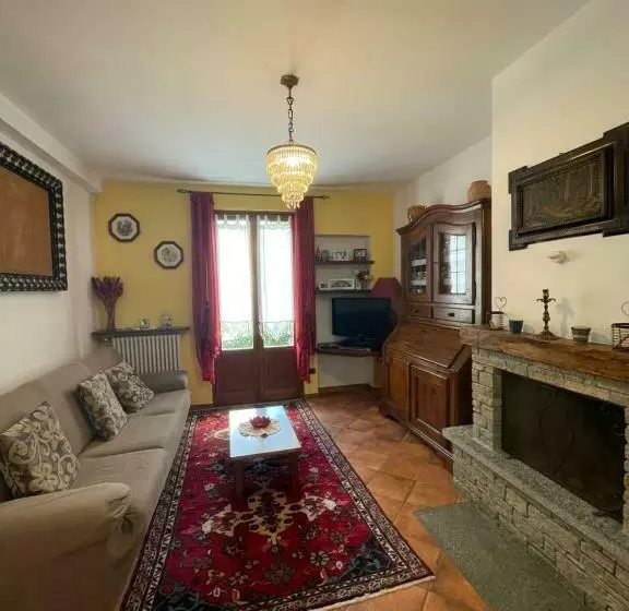 Terraced House With Garden In Dongo   Larihome A13