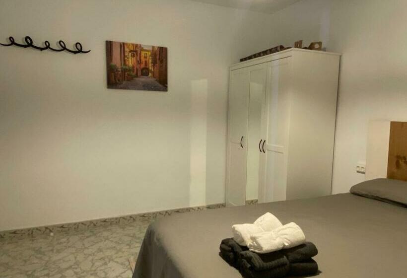 Countryside House With Sea View Near The Beach