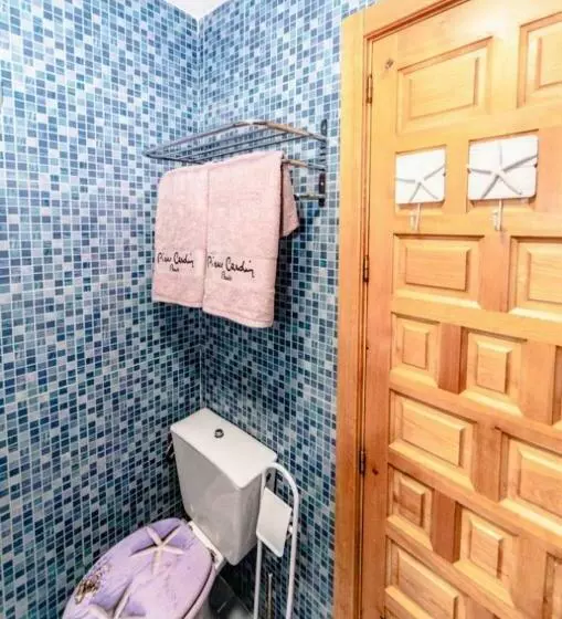 La Casita Del árbol Blanco