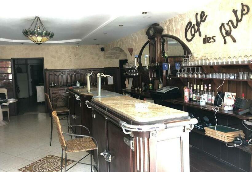 Les Hôtes De Labastide