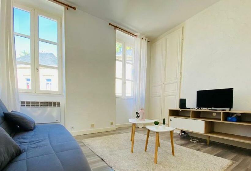 Nevers à La Porte De Paris