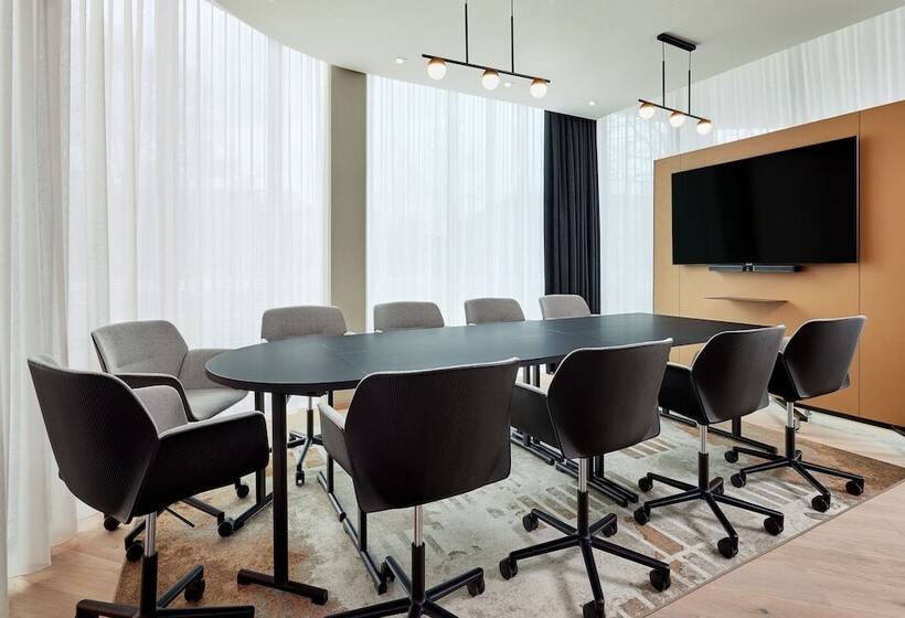 Ac Hotel By Marriott Strasbourg