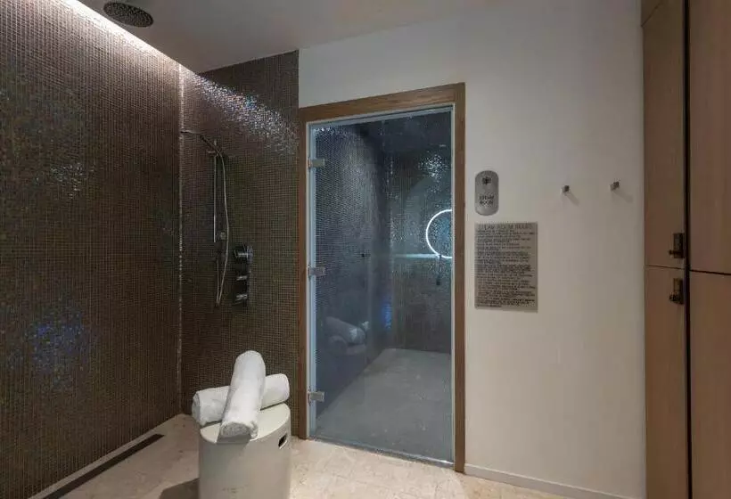 هتل Suites At Sls Lux Brickell Managed By Ce