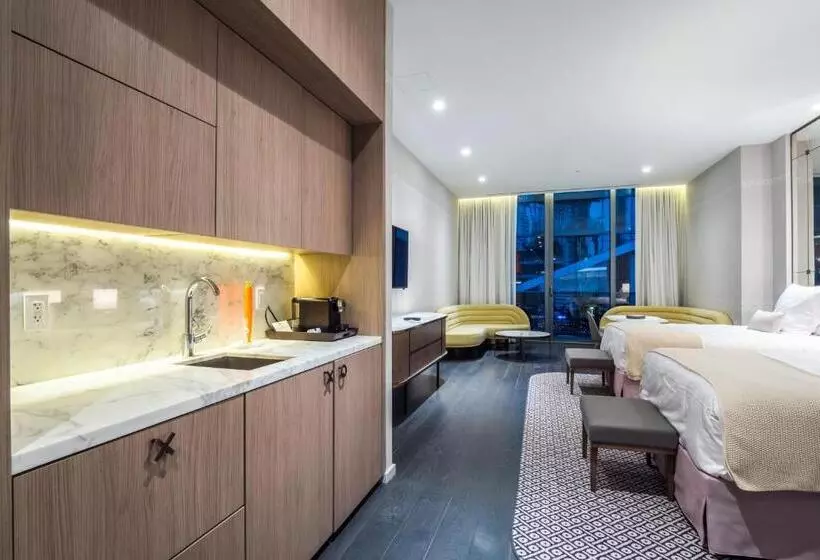 هتل Suites At Sls Lux Brickell Managed By Ce