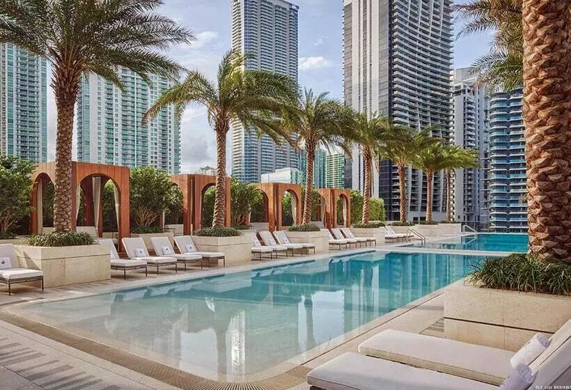 هتل Suites At Sls Lux Brickell Managed By Ce