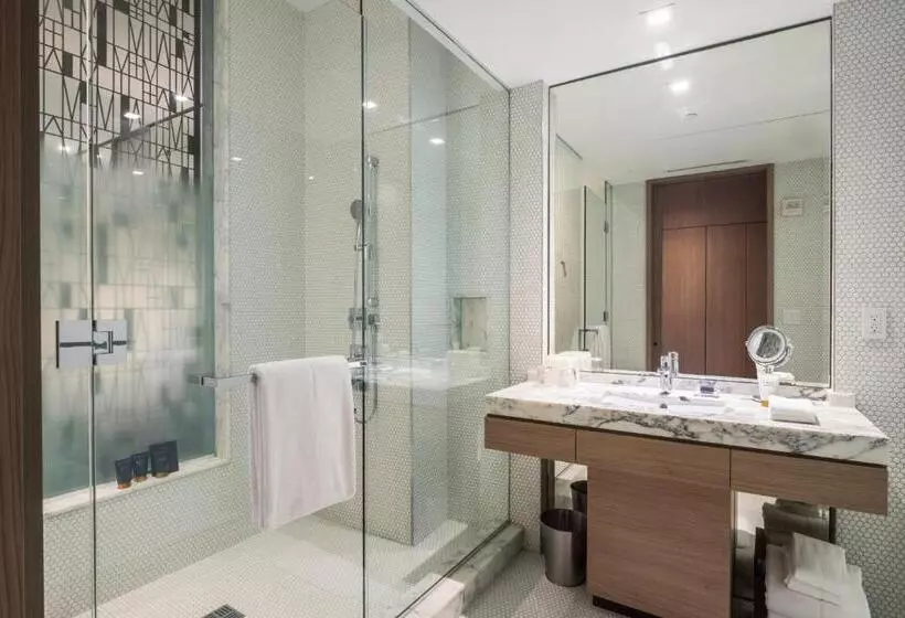 هتل Suites At Sls Lux Brickell Managed By Ce