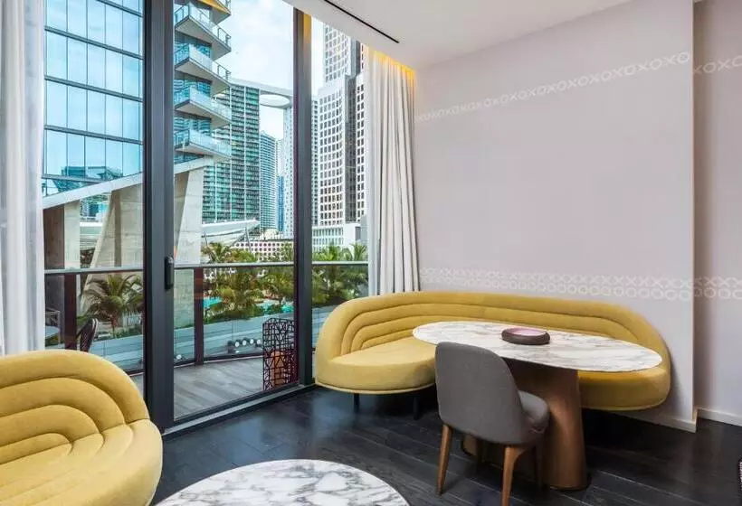 هتل Suites At Sls Lux Brickell Managed By Ce