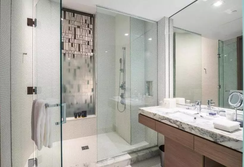 هتل Suites At Sls Lux Brickell Managed By Ce