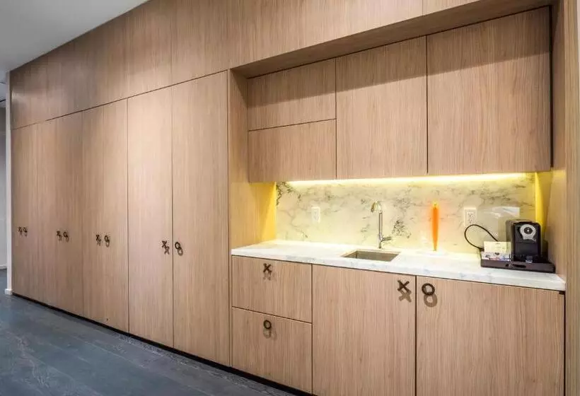 هتل Suites At Sls Lux Brickell Managed By Ce