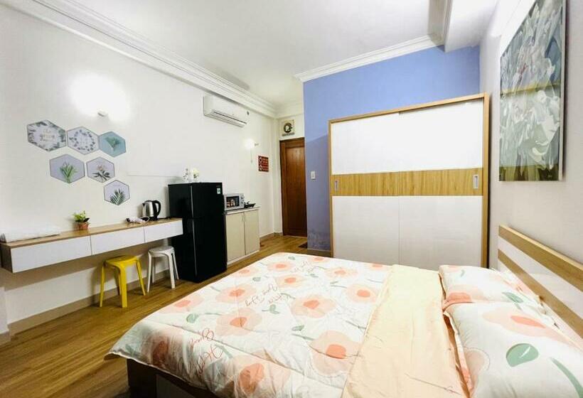 Ff Homestay Layla House