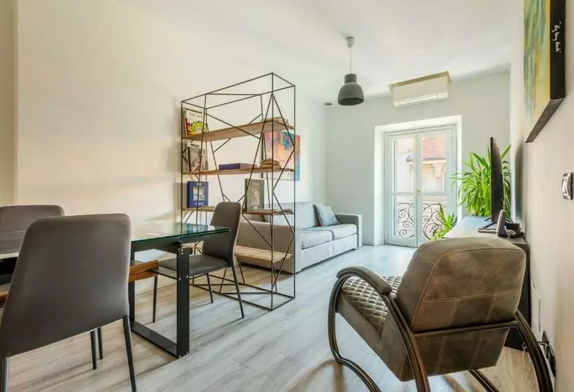 Nice Apartment In The Heart Of Porta Venezia