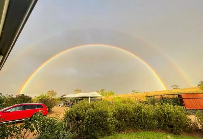 River Gardens Axedale Pet Friendly Farmstay B&b