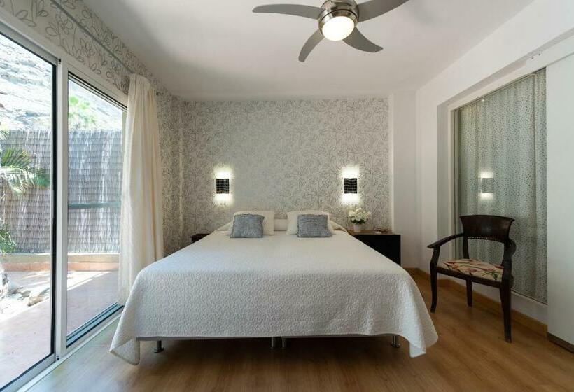 Tauro Apartments Gardens & Serenity