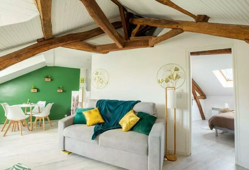 Le Marché Cosy à Vernon Giverny   Claude Monet   Downtown