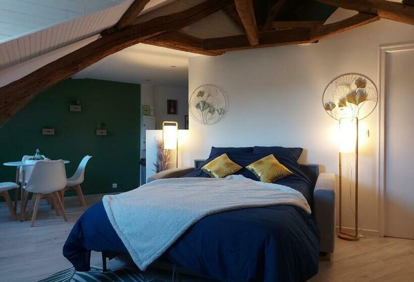 Le Marché Cosy à Vernon Giverny   Claude Monet   Downtown