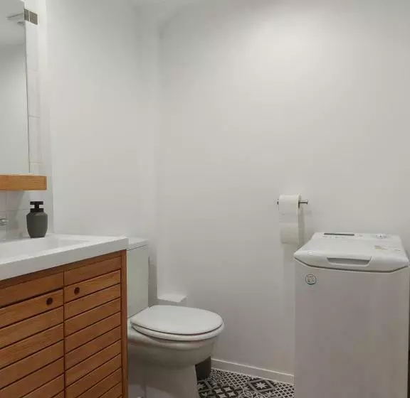 Le Marché Cosy à Vernon Giverny   Claude Monet   Downtown