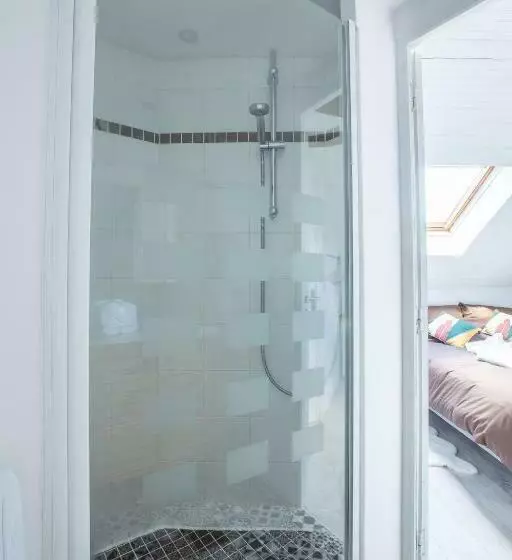 Le Marché Cosy à Vernon Giverny   Claude Monet   Downtown