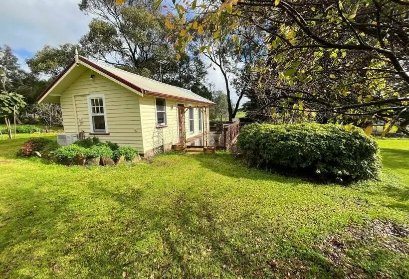 The Dairy Cottage   Lake Lorne   Drysdale