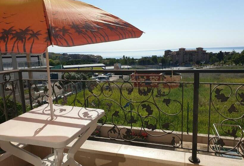 апартамент съни