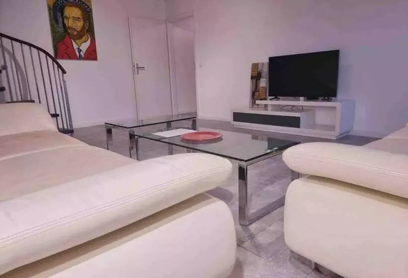 B01 Apartment Between Cologne & Bonn With Nature Access