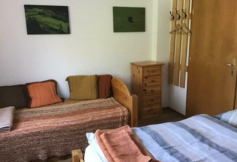 Komfortable Ferienwohnung Mit Herrlicher Aussicht