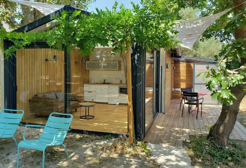 Le Mazet Des Amants, Cabane En Bois Avec Jacuzzi Privatif