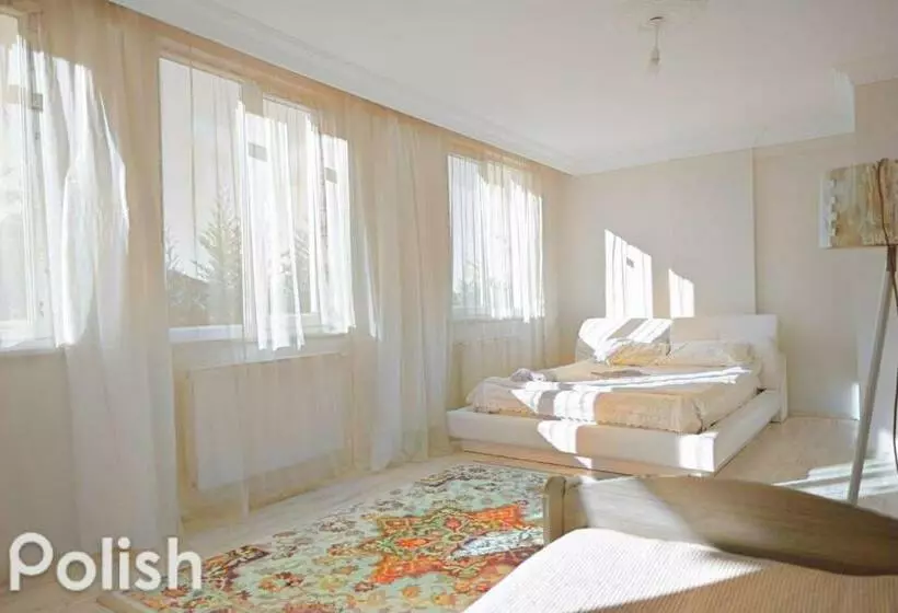 ベッドアンドブレックファースト Forest Villa 2, 6 Minutes From Istanbul Airport