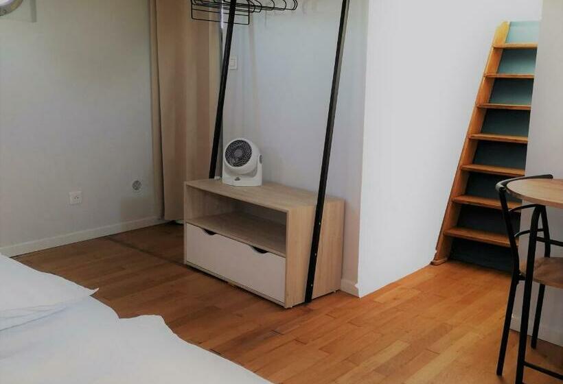 민박 Péniche Chopine