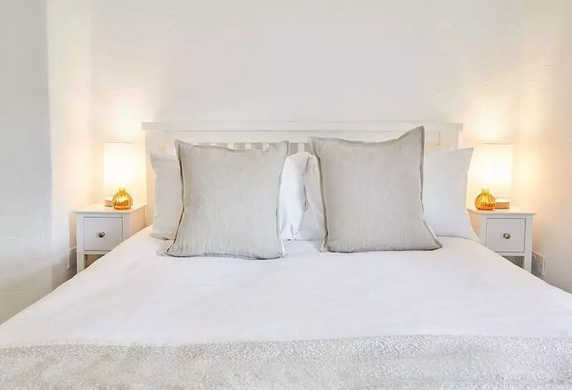 Host Stay Tally House