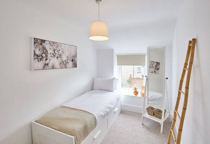 Host Stay Tally House