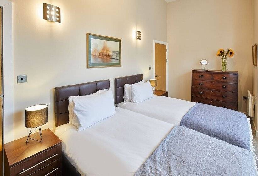 Host & Stay   Three Bays