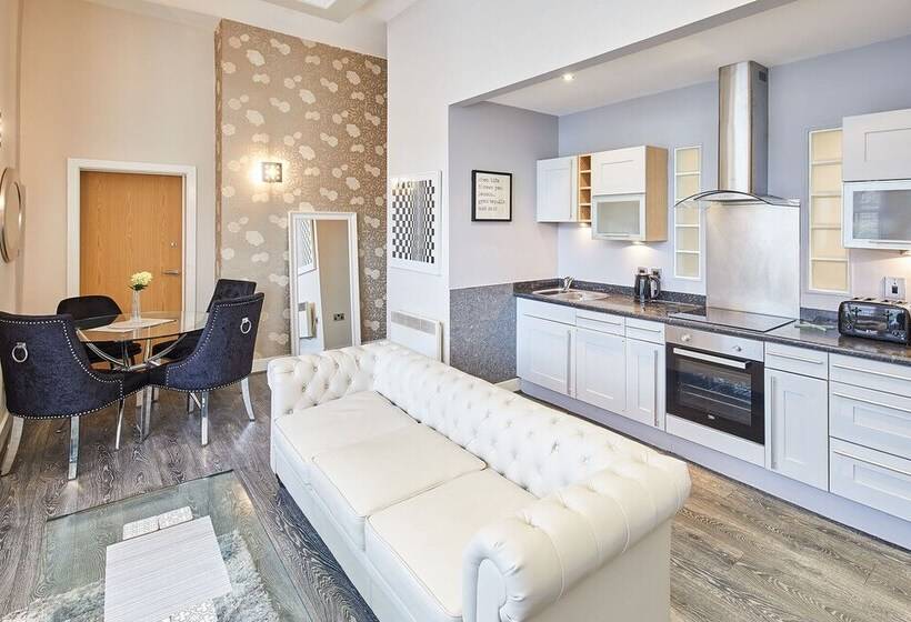 Host & Stay   Three Bays