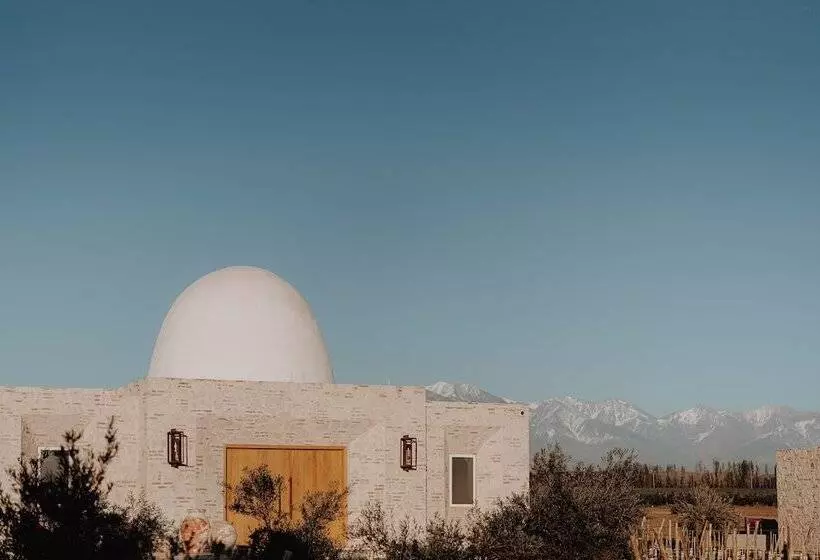 Hotelli Chozos Resort