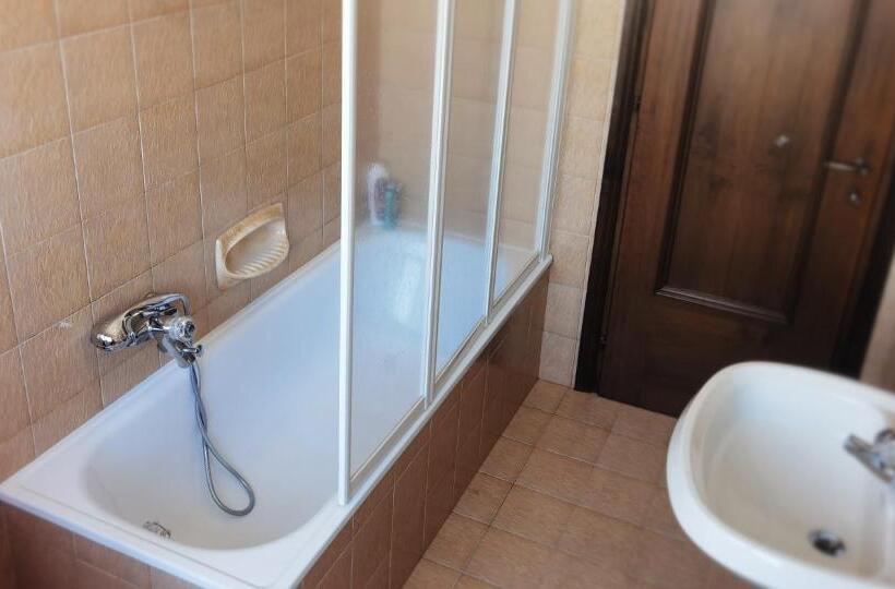 פנסיון Angela Home   Rooms