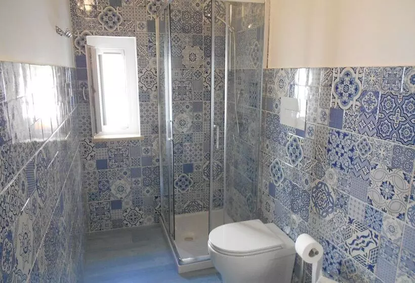 The Home Of Athena Paestum