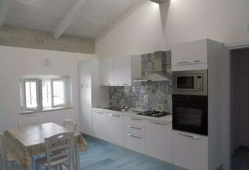 The Home Of Athena Paestum