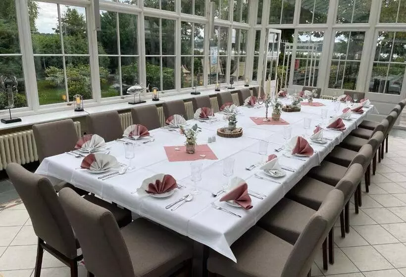 Altes Kasino Hotel Am See