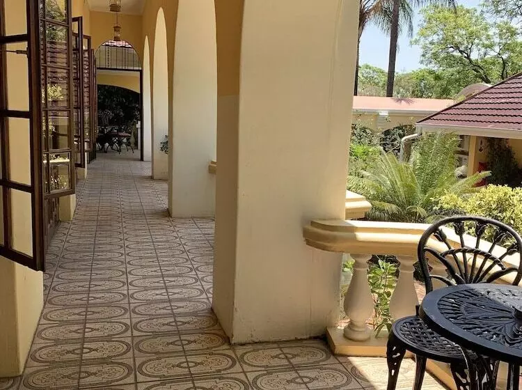 ホテル Casta Diva