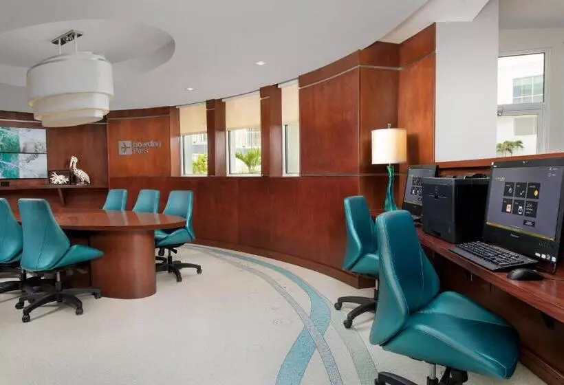 هتل Courtyard By Marriott Ocean City Oceanfront