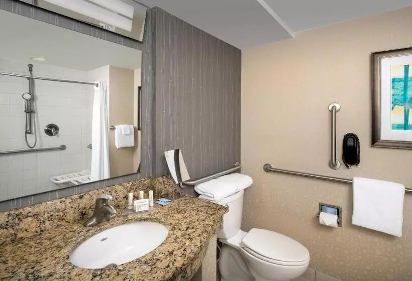هتل Courtyard By Marriott Ocean City Oceanfront