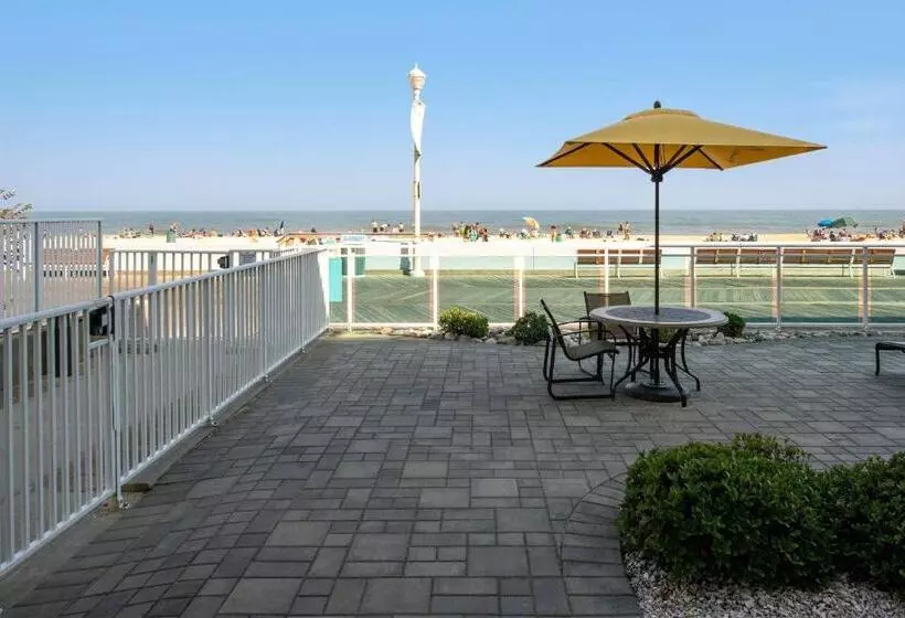 هتل Courtyard By Marriott Ocean City Oceanfront