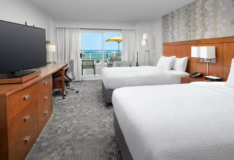 هتل Courtyard By Marriott Ocean City Oceanfront