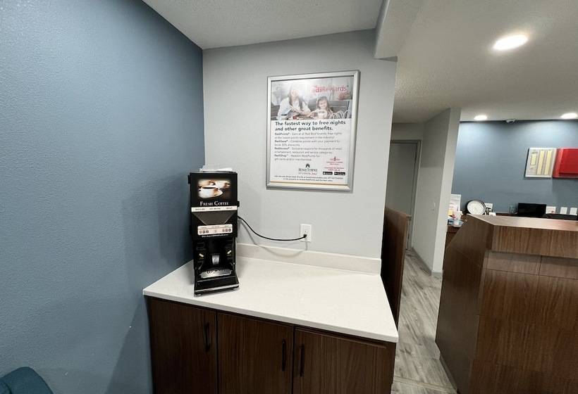 فندق Hometowne Studios By Red Roof Florence, Ky Cincinnati Airport