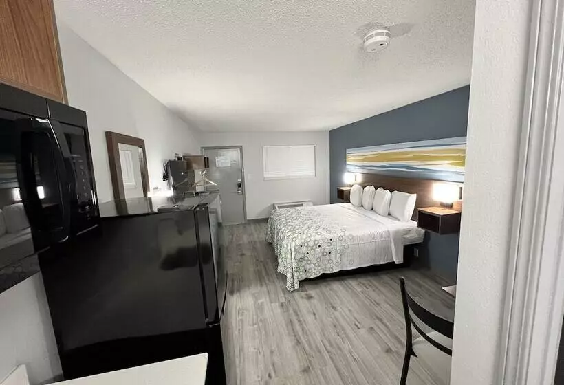 هتل Hometowne Studios By Red Roof Florence, Ky Cincinnati Airport