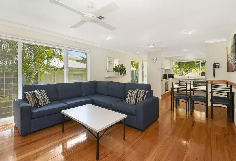 酒店 Flynns On Surf Beach Villas