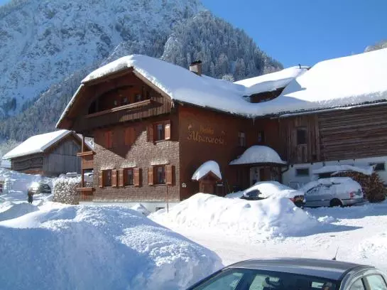 هتل Haus Alpenrose
