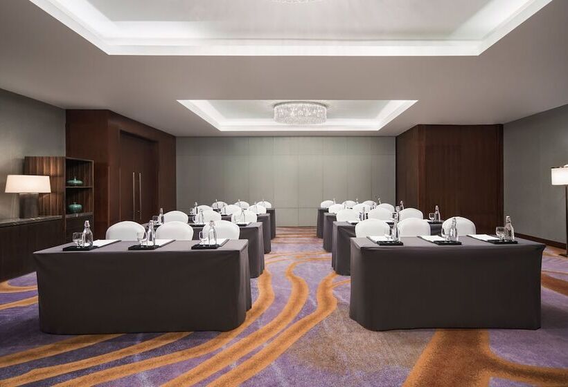 ホテル Intercontinental Hanoi Landmark72, An Ihg