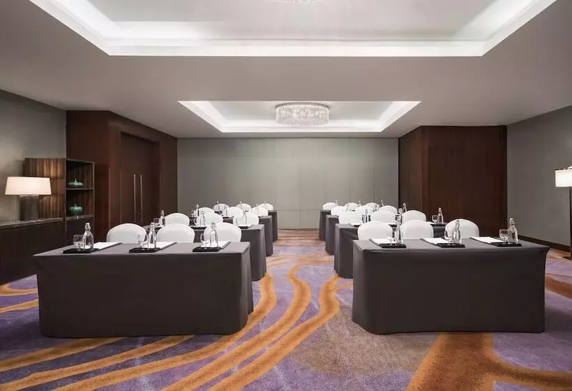 Отель Intercontinental Hanoi Landmark72, An Ihg